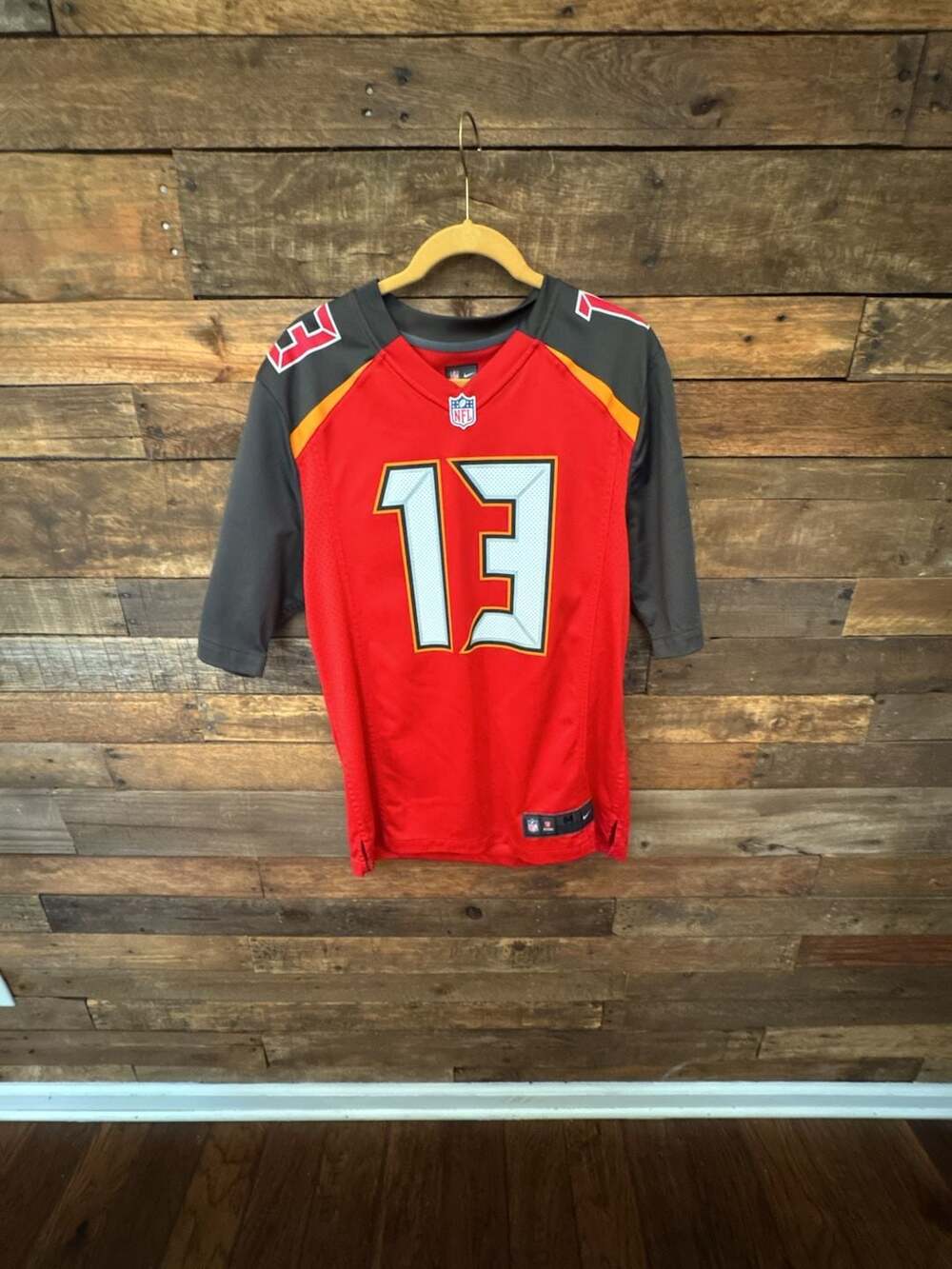 Nike Tampa Bay Buccaneers Mike Evans #13 NFL Football Jersey Red Size M